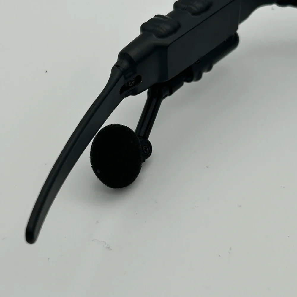 Bluetooth Sunglasses with Earbuds - Picture 5 of 8